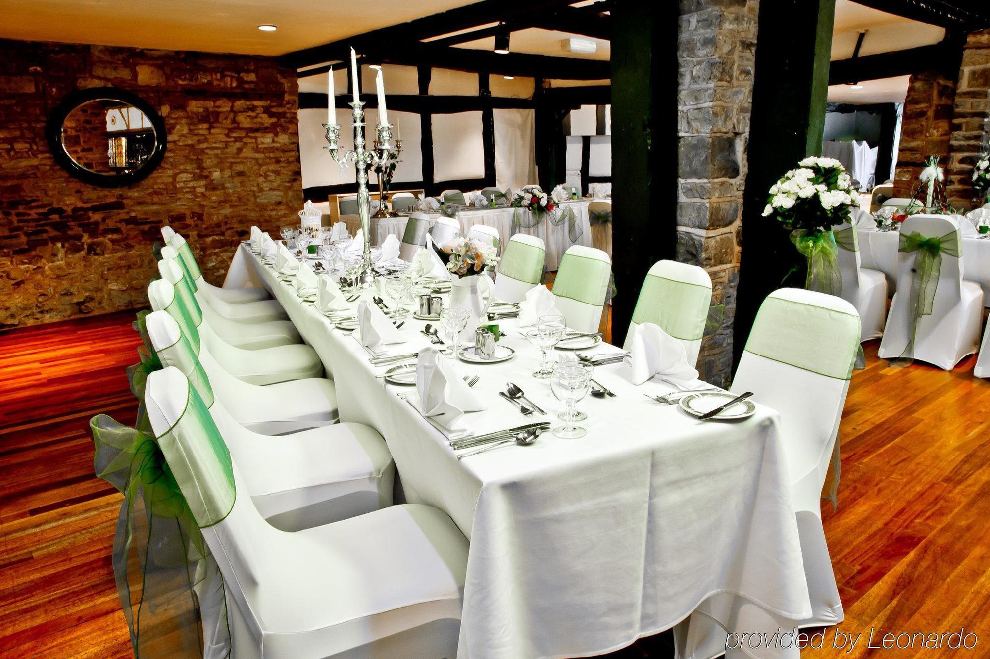 Talbot Hotel Leominster Restoran foto